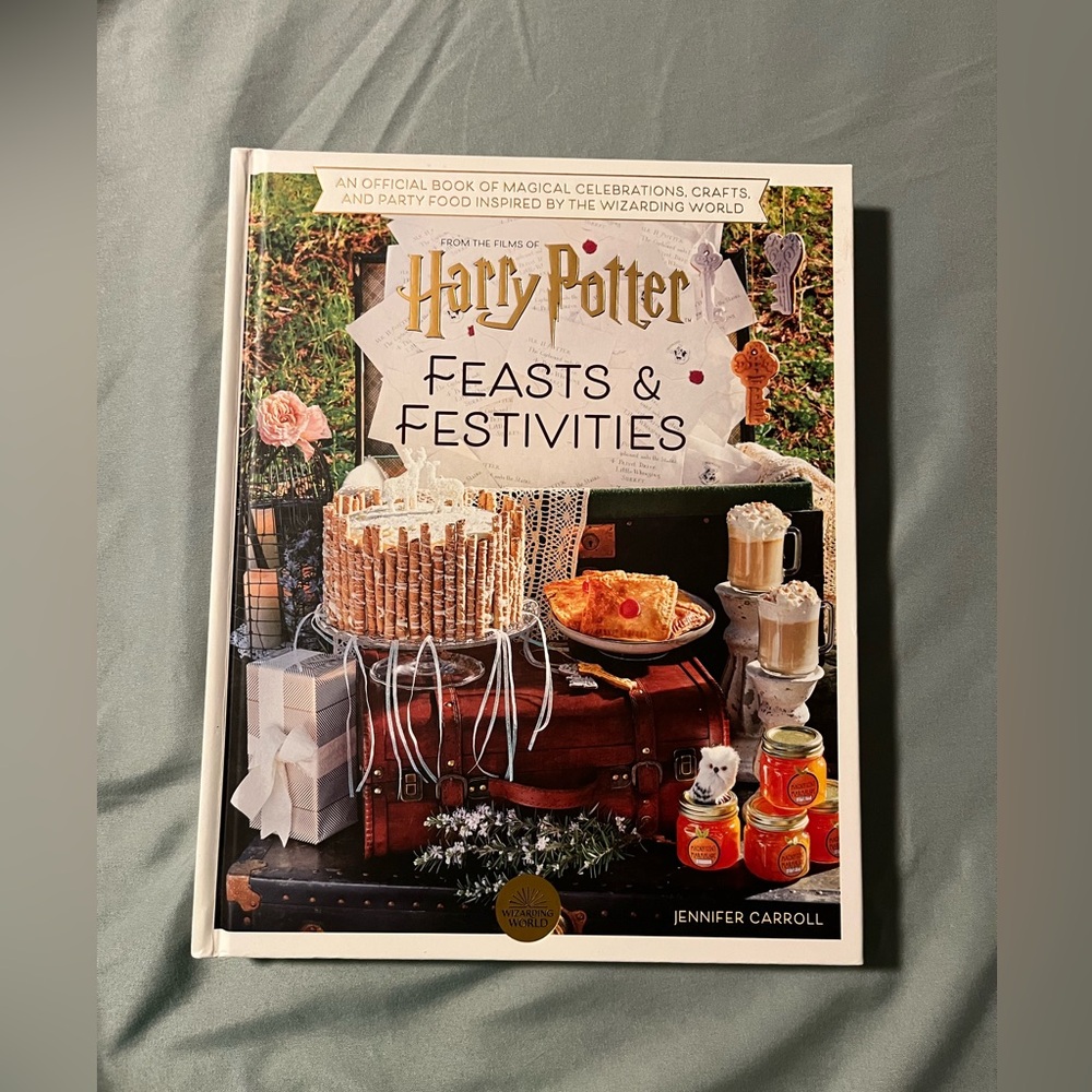 Harry Potter Feasts & Festivities Cookbook